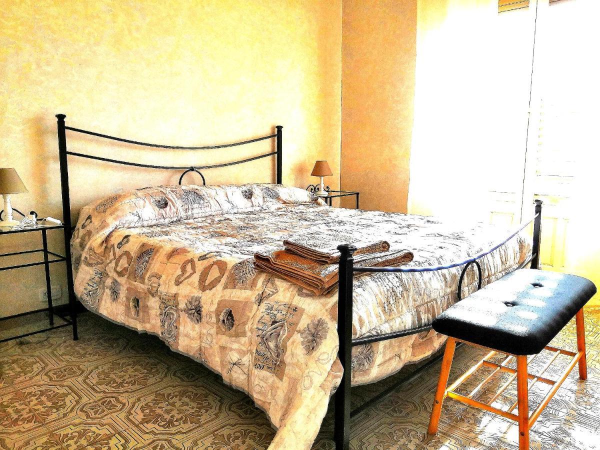 Novara Suite Bagian luar foto